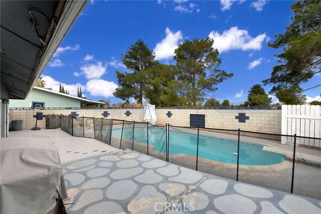 Detail Gallery Image 31 of 54 For 13928 Burning Tree, Victorville,  CA 92395 - 4 Beds | 2 Baths