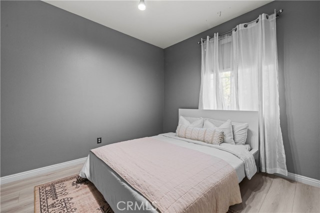 Detail Gallery Image 37 of 60 For 24106 Village Cir, Valencia,  CA 91354 - 4 Beds | 3 Baths