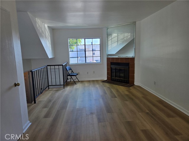 Detail Gallery Image 13 of 18 For 8338 Woodley Pl #7,  North Hills,  CA 91343 - 2 Beds | 2/1 Baths