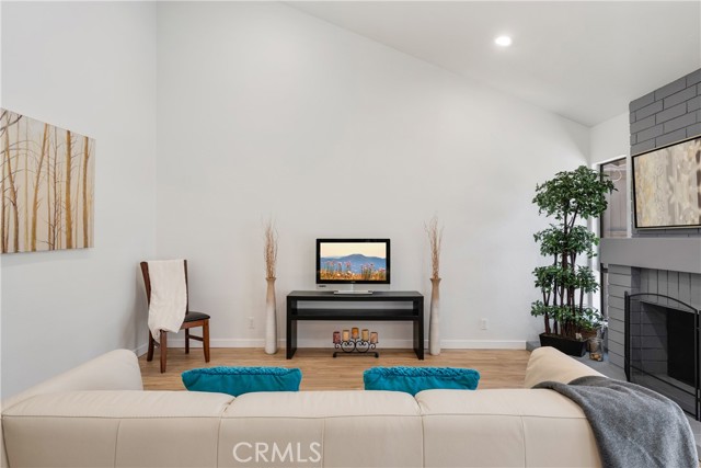 Detail Gallery Image 11 of 45 For 1233 N Diamond Bar Bld, Diamond Bar,  CA 91765 - 2 Beds | 2 Baths