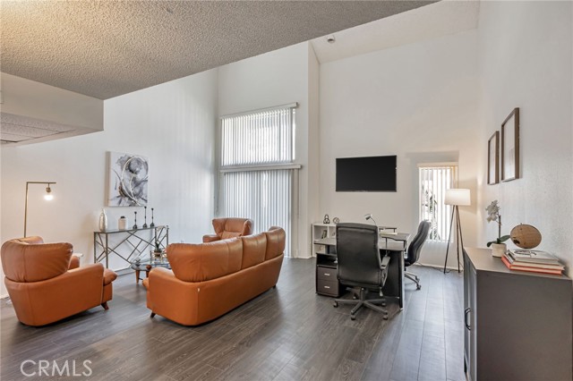 Detail Gallery Image 11 of 34 For 18645 Hatteras St #203,  Tarzana,  CA 91356 - 1 Beds | 1 Baths
