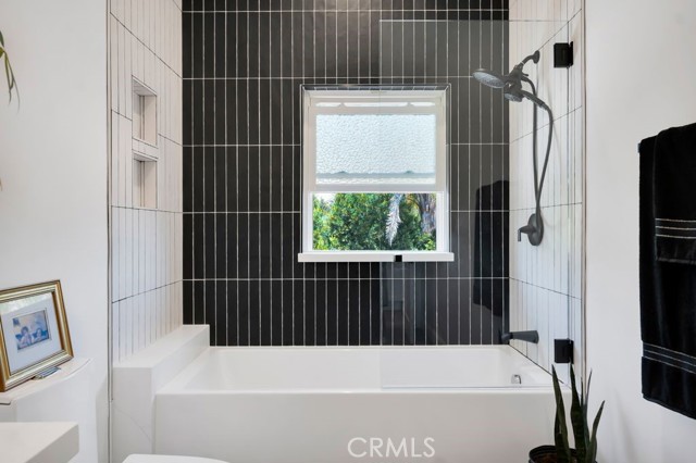 176 Saddlebow Road, Bell Canyon CA: https://media.crmls.org/medias/2e33c77e-b77e-4b78-a20a-0c9504e66693.jpg