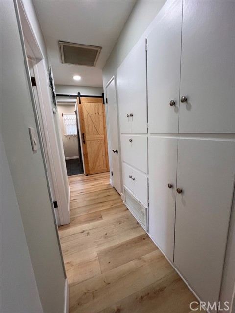 Detail Gallery Image 23 of 37 For 20933 Hemmingway St, Canoga Park,  CA 91304 - 4 Beds | 3 Baths