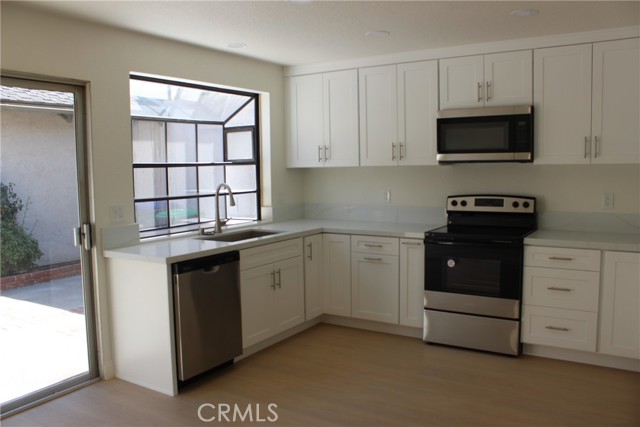 Detail Gallery Image 5 of 18 For 22895 Caminito Sol #155,  Laguna Hills,  CA 92653 - 2 Beds | 1 Baths