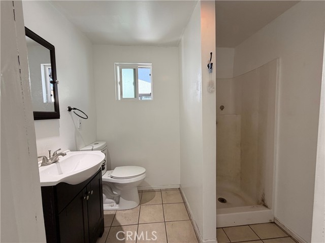 Detail Gallery Image 13 of 16 For 12140 Lowemont, Norwalk,  CA 90650 - 2 Beds | 1 Baths