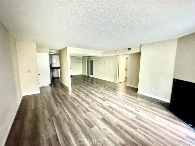 631 S Kenmore Ave #302, Los Angeles, CA 90005