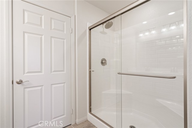 Detail Gallery Image 17 of 30 For 14714 Sherman Way, Van Nuys,  CA 91405 - 4 Beds | 3/1 Baths
