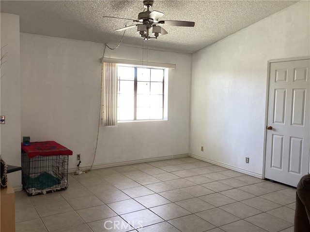 Detail Gallery Image 12 of 28 For 1305 Avnue J3, Lancaster,  CA 93535 - 3 Beds | 2 Baths