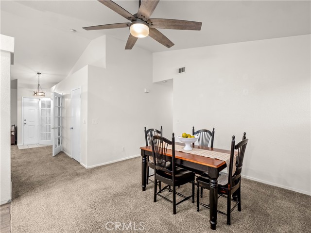 Detail Gallery Image 15 of 29 For 2725 Beverly Ave, Clovis,  CA 93611 - 3 Beds | 2 Baths