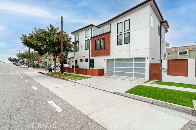 Detail Gallery Image 62 of 72 For 500 N Lucia Ave, Redondo Beach,  CA 90277 - 4 Beds | 5 Baths
