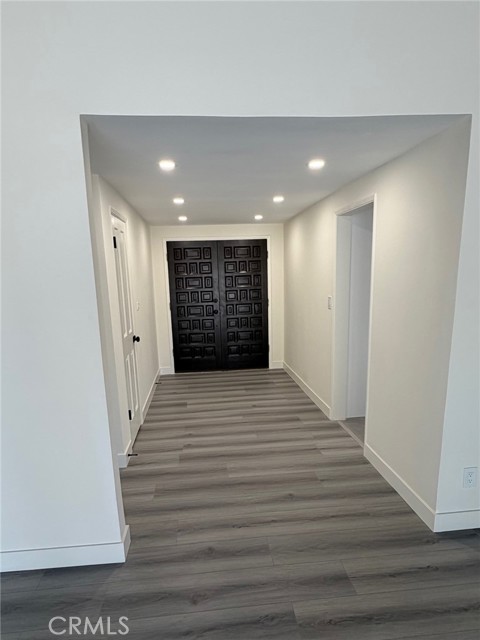 Detail Gallery Image 16 of 22 For 5301 Dubois, Woodland Hills,  CA 91367 - 3 Beds | 2 Baths