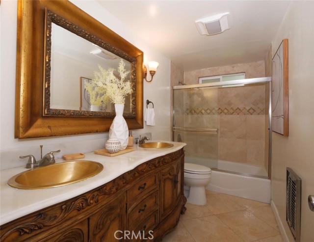 Bathroom2