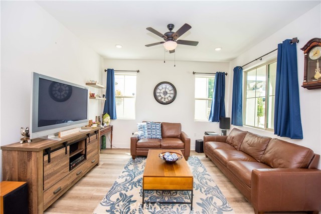 Image 7 of 40 For 7003 Citron Lane