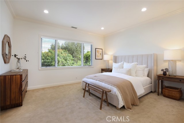 Detail Gallery Image 12 of 26 For 1946 Port Locksleigh Pl, Newport Beach,  CA 92660 - 6 Beds | 4/1 Baths