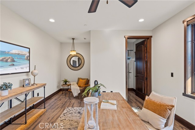 Detail Gallery Image 24 of 72 For 41570 Avenida Bordeaux, Temecula,  CA 92592 - 6 Beds | 4/1 Baths