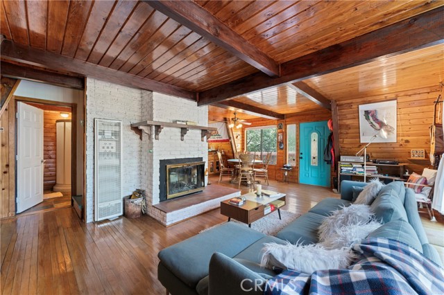 1320 Woodland Drive, Pine Mountain Club CA: https://media.crmls.org/medias/2e390ab7-7d56-45e1-8171-7e801432bf86.jpg