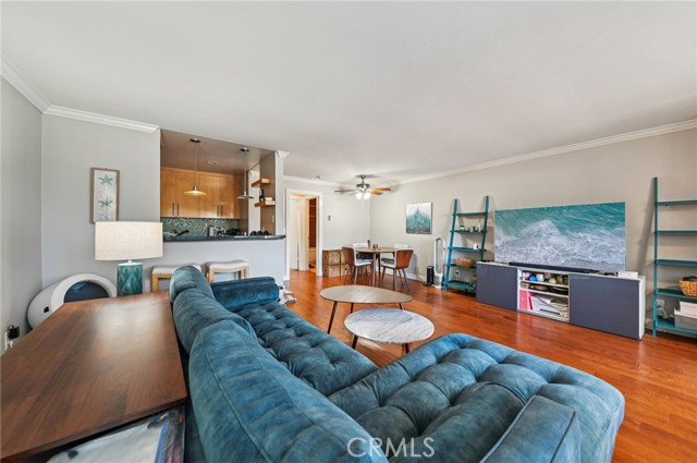 641 Prospect Avenue, Redondo Beach, California 90277, 1 Bedroom Bedrooms, ,1 BathroomBathrooms,Residential,For Sale,Prospect,SB25233128