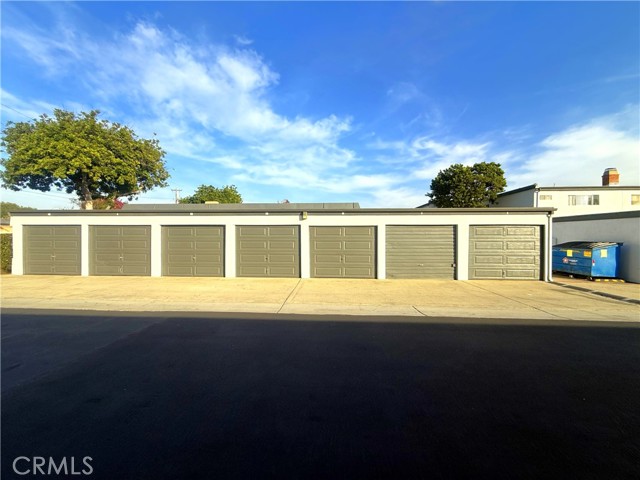 Detail Gallery Image 24 of 25 For 1974 W Glenoaks Ave #E,  Anaheim,  CA 92801 - 3 Beds | 2/1 Baths
