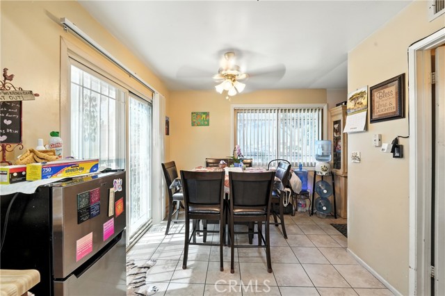 11702 Lakewood Boulevard, Downey CA: https://media.crmls.org/medias/2e39940d-4dea-4580-8362-478b3e6fe311.jpg
