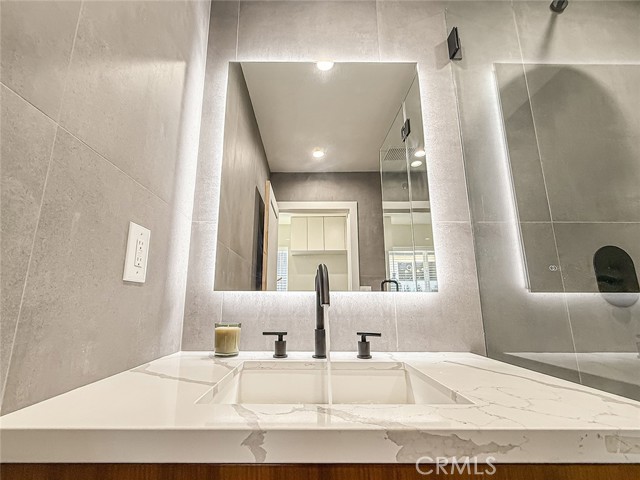 Detail Gallery Image 52 of 54 For 22245 Welby Way, Woodland Hills,  CA 91303 - 4 Beds | 3 Baths