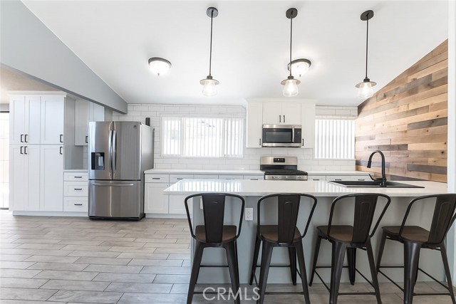 4552 La Deney Street, Montclair CA: https://media.crmls.org/medias/2e39d4e7-dced-4086-8360-f1c99c348b8e.jpg