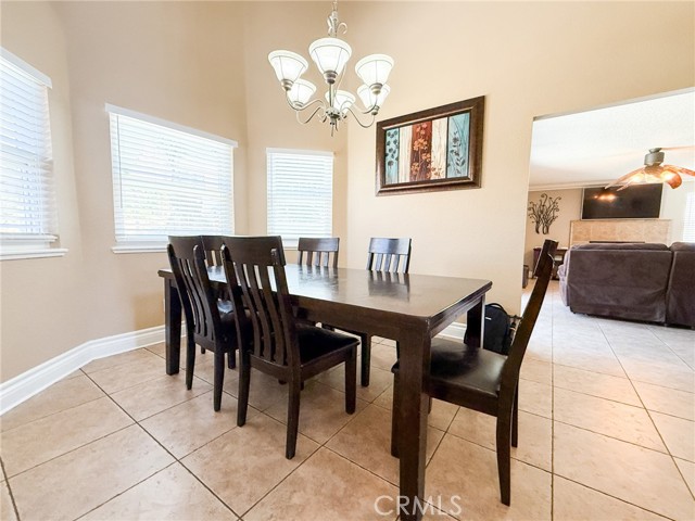 Detail Gallery Image 9 of 28 For 26490 Mapleridge Way, Moreno Valley,  CA 92555 - 3 Beds | 2/1 Baths