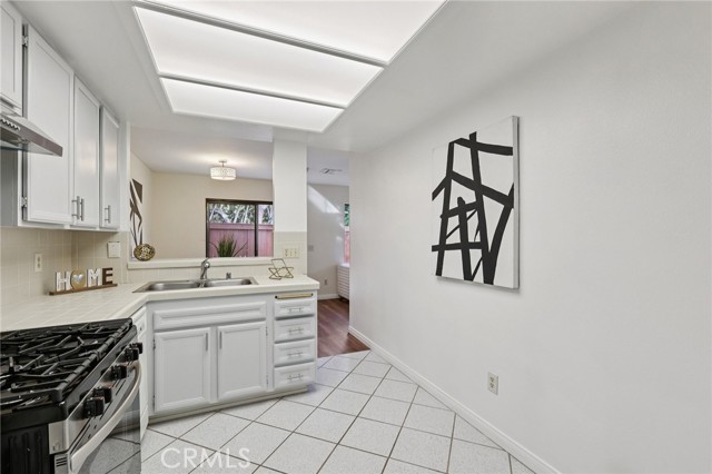 Detail Gallery Image 15 of 42 For 3443 Reynard Way a,  San Diego,  CA 92103 - 2 Beds | 2/1 Baths