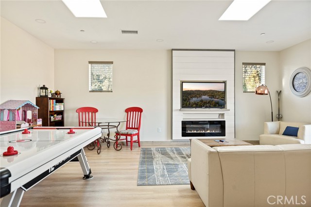 Detail Gallery Image 34 of 59 For 1215 Valley View Dr, Big Bear City,  CA 92314 - 5 Beds | 3/1 Baths