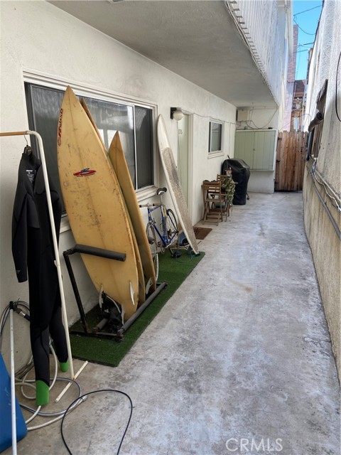 135 28th Street, Hermosa Beach CA: https://media.crmls.org/medias/2e3cf53f-ba22-4c32-aac9-23e901ef1695.jpg