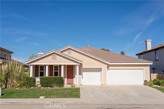 Detail Gallery Image 2 of 57 For 3607 Mountain Shadows Ct, Palmdale,  CA 93551 - 3 Beds | 3 Baths