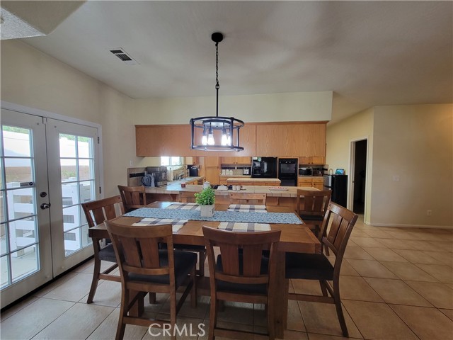 7022 Rio Vista, Hesperia CA: https://media.crmls.org/medias/2e3d2ae9-c0c6-4921-8820-3e430a29464a.jpg