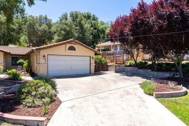 138 15th Street, Paso Robles CA: https://media.crmls.org/medias/2e3d986e-e9b9-4377-964f-2a5f92d2b937.jpg