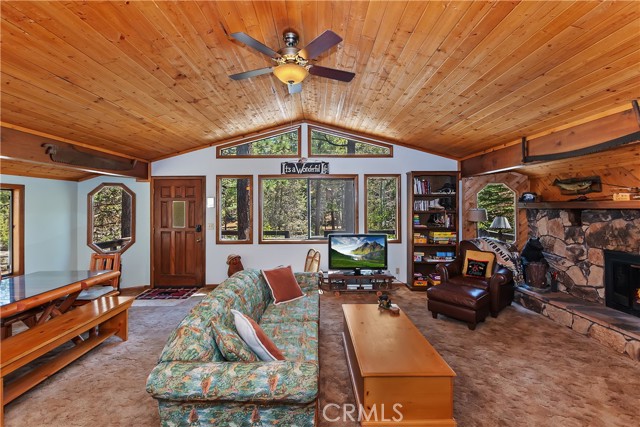 Detail Gallery Image 13 of 42 For 427 Salem Dr, Big Bear City,  CA 92314 - 2 Beds | 2 Baths
