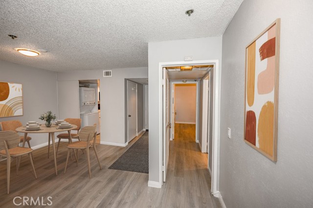 6545 Reseda Boulevard, Reseda CA: https://media.crmls.org/medias/2e3e60f3-d7dd-4705-bf98-8261170b333b.jpg
