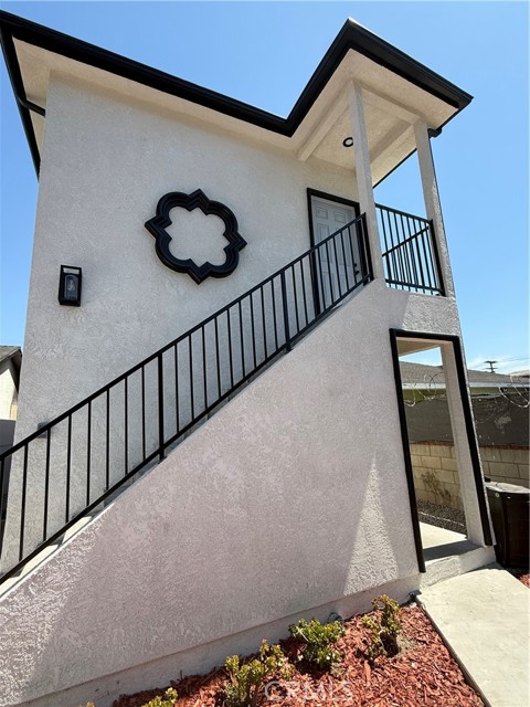 8624 Graham Avenue, Los Angeles CA: https://media.crmls.org/medias/2e3f1ea6-c692-4893-aae2-11444c952f25.jpg