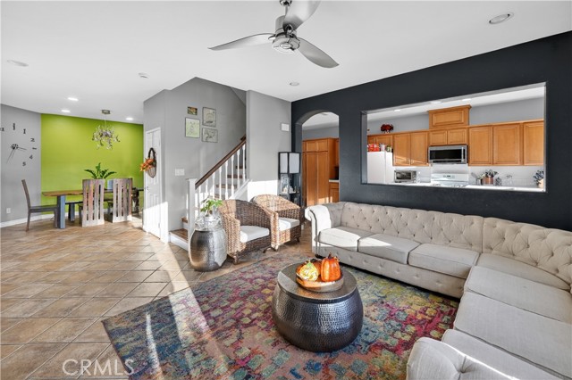 Detail Gallery Image 7 of 33 For 24332 Lorenzo, Valencia,  CA 91355 - 3 Beds | 3 Baths