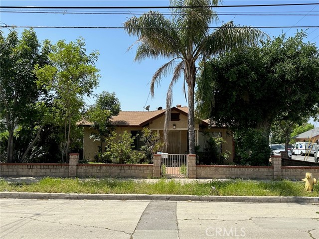 646 Hollister Street photo 1
