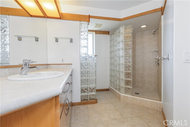 Detail Gallery Image 38 of 49 For 208 Weymouth, Cambria,  CA 93428 - 3 Beds | 2/1 Baths