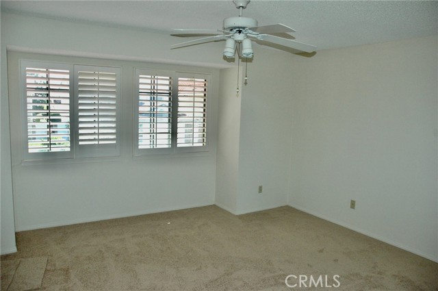 Detail Gallery Image 12 of 35 For 19637 Crystal Ridge Ln, Porter Ranch,  CA 91326 - 3 Beds | 2/1 Baths