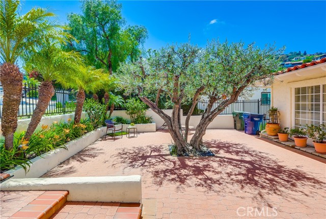 Detail Gallery Image 3 of 63 For 4329 via Frascati, Rancho Palos Verdes,  CA 90275 - 3 Beds | 3 Baths
