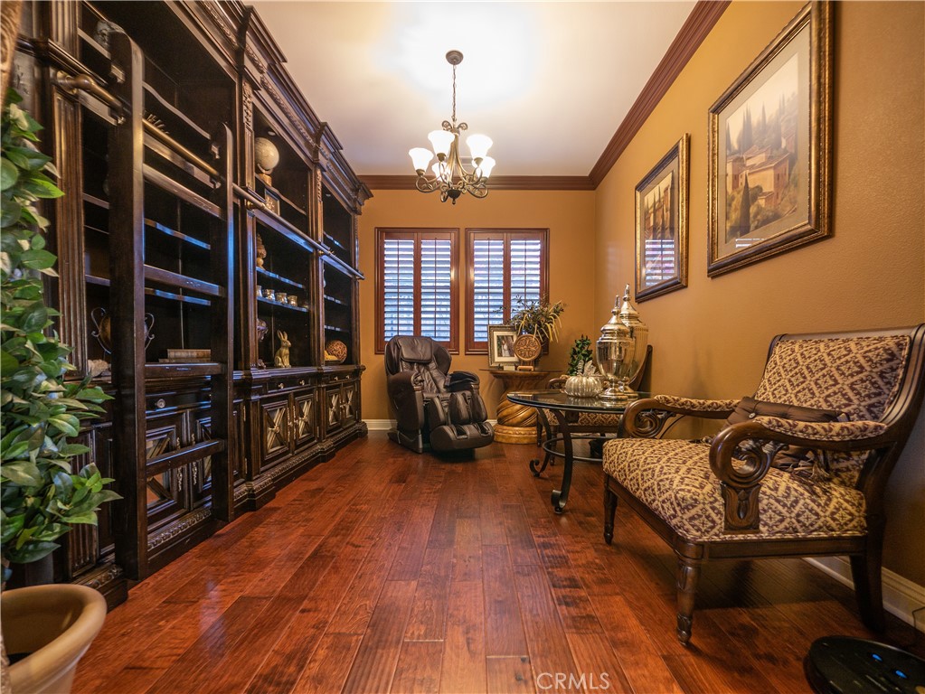 https://media.crmls.org/medias/2e415a2b-d684-4573-bc03-63344a339069.jpg?preset=X-Large