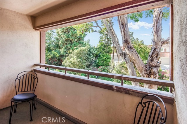 Detail Gallery Image 12 of 24 For 5937 Armaga Spring Rd #O,  Rancho Palos Verdes,  CA 90275 - 2 Beds | 2 Baths