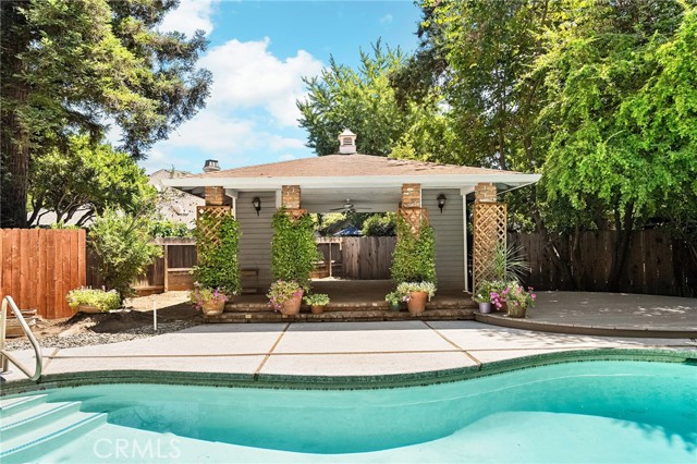 2176 Bidwell Avenue, Chico CA: https://media.crmls.org/medias/2e41f606-be7f-4128-9dda-a6b379f0ae8c.jpg