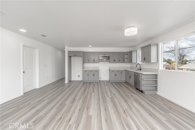 Detail Gallery Image 24 of 72 For 3653 Halldale Ave, Los Angeles,  CA 90018 - – Beds | – Baths