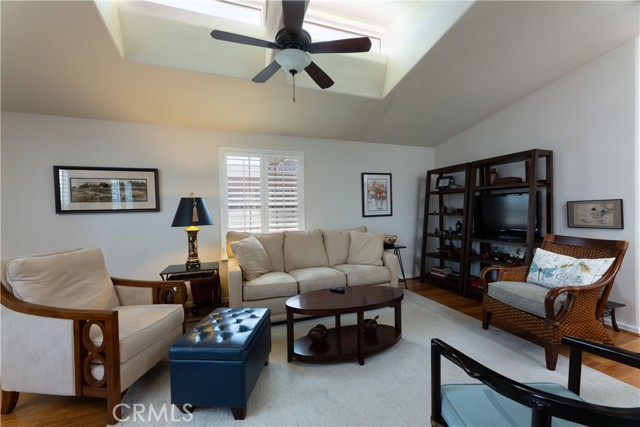 Detail Gallery Image 10 of 40 For 10681 Oak St #107,  Los Alamitos,  CA 90720 - 2 Beds | 2 Baths