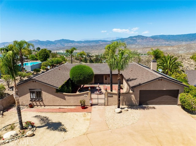 44940 Viejo Drive, Hemet CA: https://media.crmls.org/medias/2e43307b-3a84-45c8-9fec-da685a6e4bb6.jpg