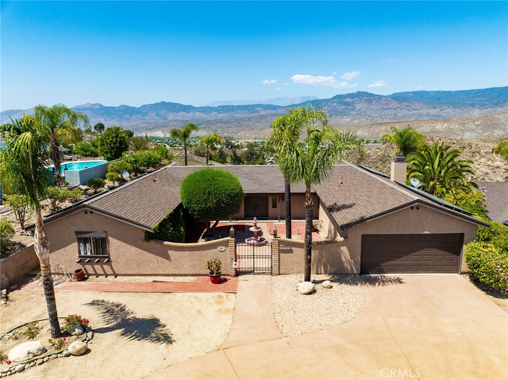 44940 Viejo Drive