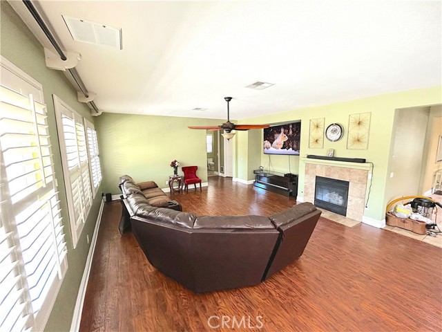 Detail Gallery Image 11 of 30 For 278 Overleaf Way, San Jacinto,  CA 92582 - 5 Beds | 4 Baths