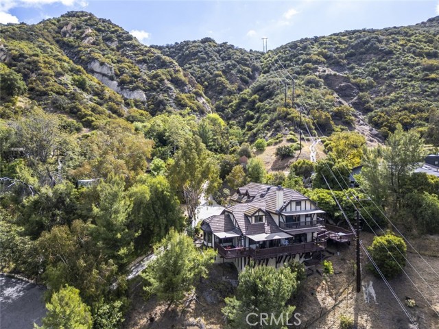 Detail Gallery Image 4 of 75 For 24300 Sylvan Glen Rd, Calabasas,  CA 91302 - 5 Beds | 3 Baths