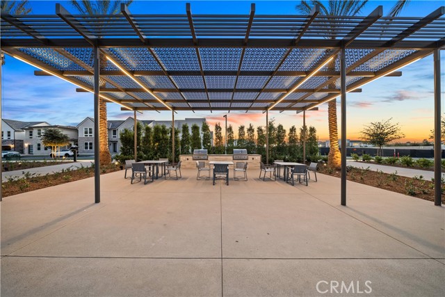 101 Bear Leaf, Lake Forest CA: https://media.crmls.org/medias/2e43bad4-7f75-4d93-b44a-450d9cbe1088.jpg